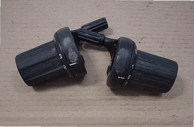 Sram Grip Shift Shift Levers SRT 400 Triple 7 Speed Vintage Bike